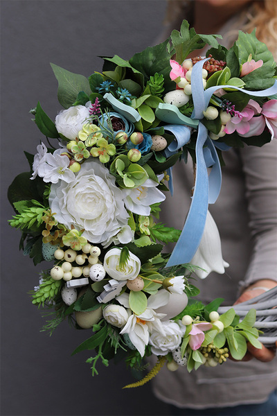 asymetryczny wiosenny wianek na drzwi, Gesista, śr.42cm 