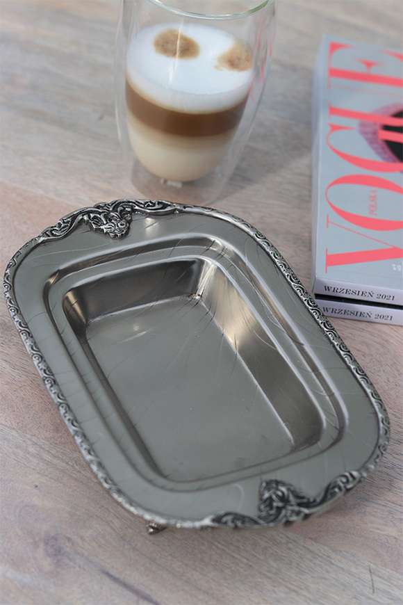 Olivia, taca / patera posrebrzana na nóżkach