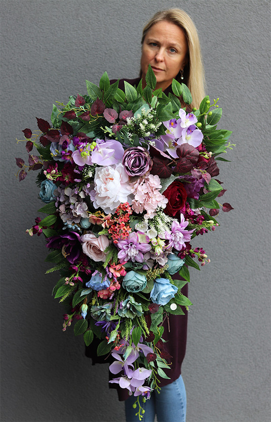 Lunemia, elegancka wiązanka nagrobna