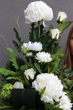 Nelema White, bukiet nagrobny we wkładzie, dł.65cm