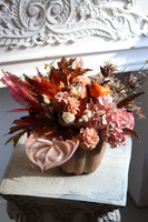 Pumpkin Latte, jesienna kompozycja w dyni ceramicznej