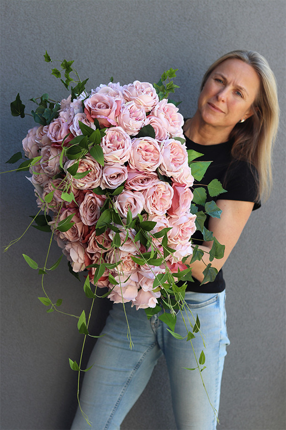Pastelle Roses, wiązanka nagrobna