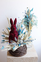 Velvet Cottage, stroik wielkanocny z zajączkiem