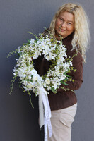 Avre, biały wianek na drzwi