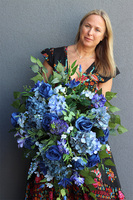 Blue Berra, komplet dekoracji nagrobnych