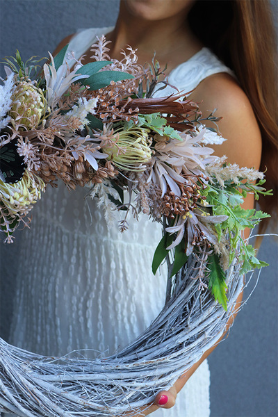 Boho Galante, wianek dekoracyjny z motylem, śr.46cm