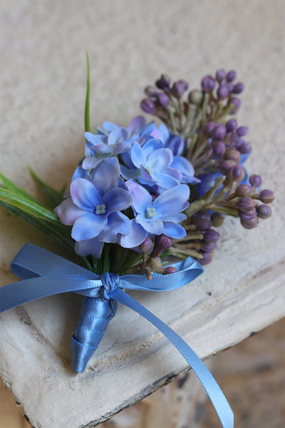 Lilac Blue biżuteria kwiatowa dla dwojga komplet butonierka i kotylion