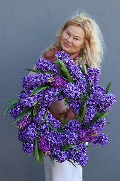 Hiacynty Fiolet 2, wiosenny wianek z hiacyntami, śr.60cm