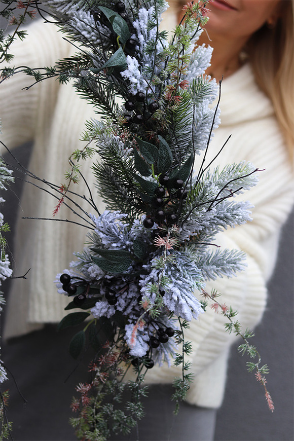 Zima W Mieście, zimowa girlanda z jagodami