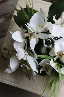 Dekoria Pear 3, storczyk kompozycja kwiatowa w srebrnym naczyniu, wym.22x29cm