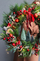 Mikołajowy Las, wianek bożonarodzeniowy LED