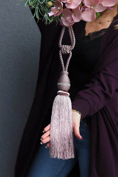 asymetryczny wianek z chwostem, Orchidelia Pudrova New