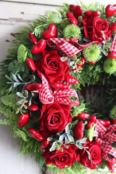 czerwony wianek walentynkowy, Serduszka, śr.30cm 