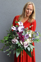 Yera Fiolet, bukiet nagrobny we wkładzie