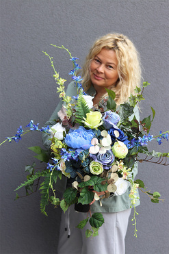 Bluesi, bukiet nagrobny we wkładzie, dł.67cm 