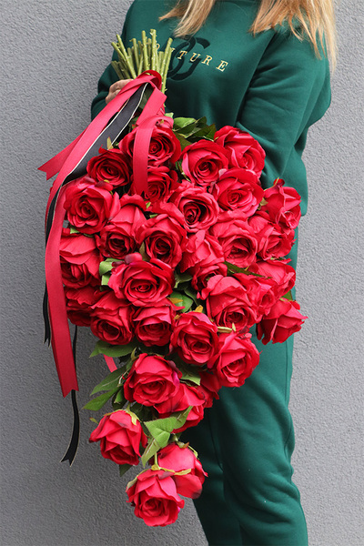 Róże Deluxe, bukiet nagrobny do położenia, czerwony