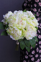 Aura, bukiet zielonych peonii, wys.38cm 