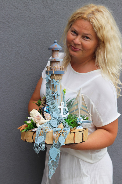 Latarnia Morska, kompozycja marynistyczna na drewnie