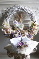 Silvietta Very Peri, wielkanocny wianek na drzwi