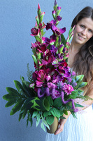 Fioletti, bukiet nagrobny z białymi słonecznikami, dł.74cm