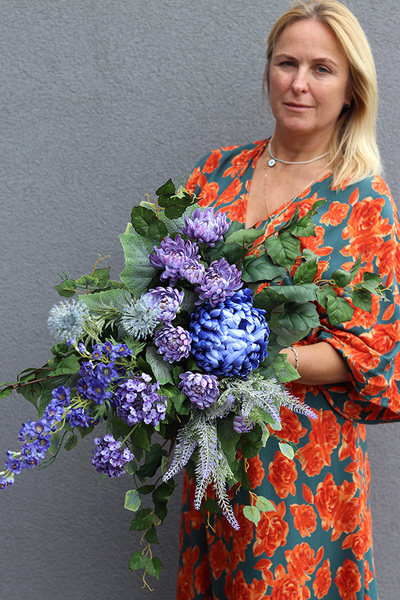 Blue Longia, komplet dekoracji nagrobnych, bukiet + girlanda na desce