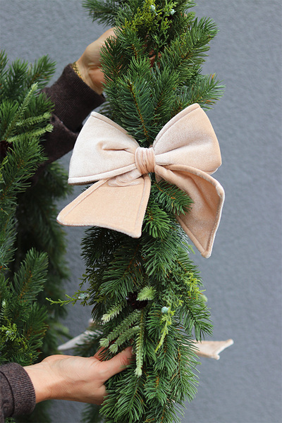 Christmas Beige, girlanda zimowa z kokardą,