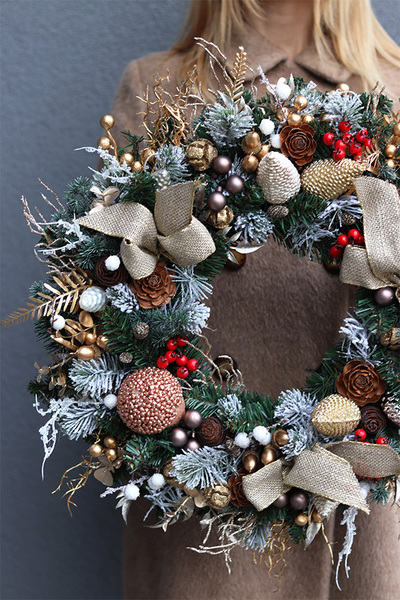 Goldira 4, bogaty wianek świąteczny