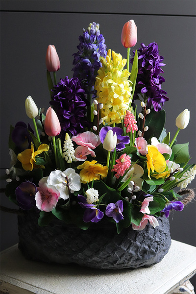 Hiacyntowa Volcan Big, kompozycja nagrobna w osłonce