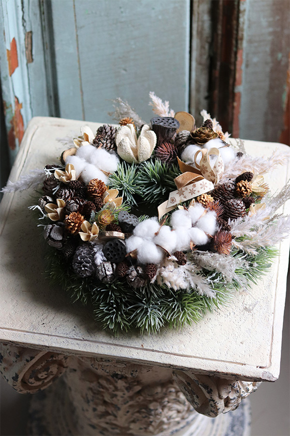 Hilda, wianek ozdobny / stroik dekoracyjny, śr.26cm + elementy wystające