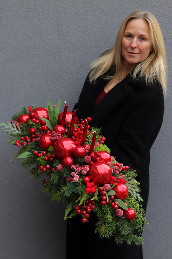 Karminowe Love Xmas, duży adwentowy stroik na stół