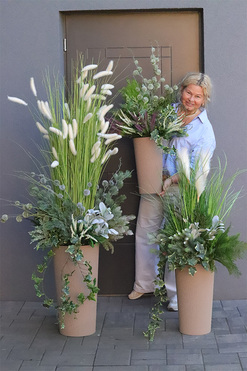 Lunedia 3, zielona kompozycja z trawami rozm. S, wys.100cm 