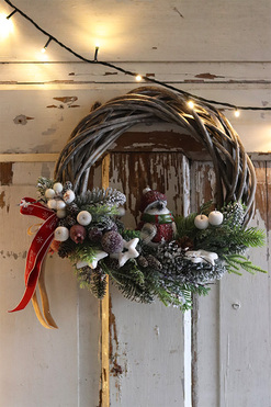 świąteczny wianek Ptaszek w Czapce, rozp.35cm 