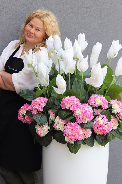 Medinilla Pink Hausete, podłogowa dekoracja kwiatowa