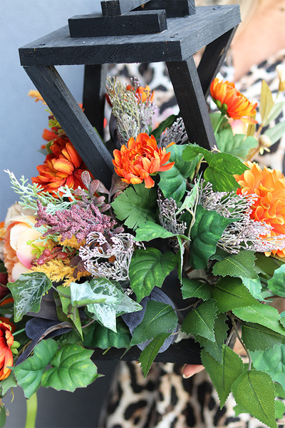 Angelo Floresa, kompozycja nagrobna w lampionie