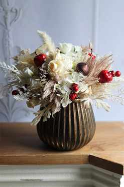 Kremona, zimowa kompozycja z jabłkami i suszem, wym.31x27cm 