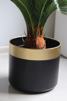 Cykas Gold, sztuczna roślina w złotej donicy