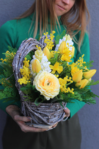 Żółta Wielkanoc w Sercu, wiosenna wiązanka nagrobna