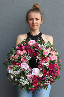 Pink Beliste, amarantowy wianek na drzwi