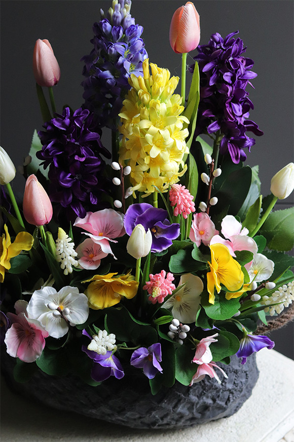 Hiacyntowa Volcan Big, kompozycja nagrobna w osłonce