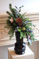 Niebieska Zima, świąteczny bukiet nagrobny we wkładzie