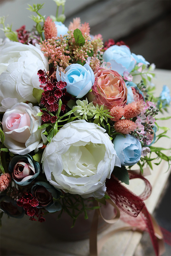 Romantyczna Daniela, kompozycja w kremowym naczyniu, wys.27cm