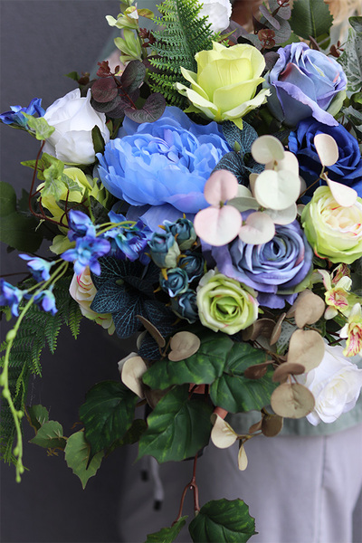 Bluesi, bukiet nagrobny we wkładzie