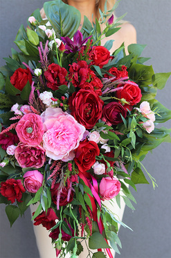 Pink Neulia Yrena, ciemno-różowa kompozycja w misie, wym.70cm