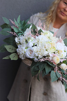 Preludium, dekoracja nagrobna na plastrze drewna