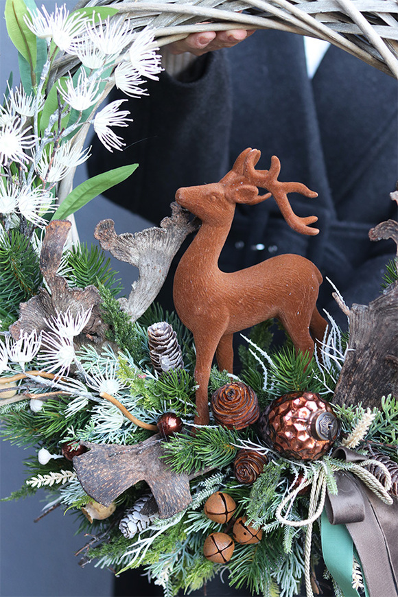 zimowy wianek z reniferem Ren Dekor, śr.47cm