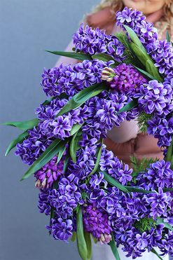 Hiacynty Fiolet 2, wiosenny wianek z hiacyntami, śr.60cm