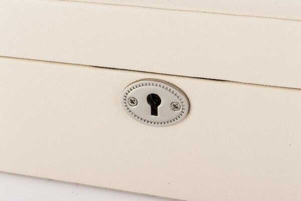 Audrey D, szkatułka na biżuterię z zamknięciem na klucz