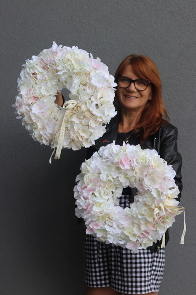 Helita Carmona, wysokiej jakości wianek z hortensjami