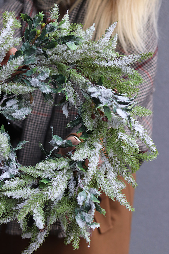 Powiało Mrozem, zimowy ośnieżony wianek