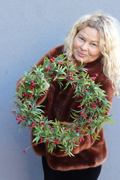 OD RĘKI Idzie Zima, zimowy wianek zielony, śr.40cm